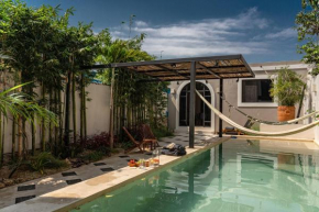 Villa Casahkab - Modern Home in Merida Centro